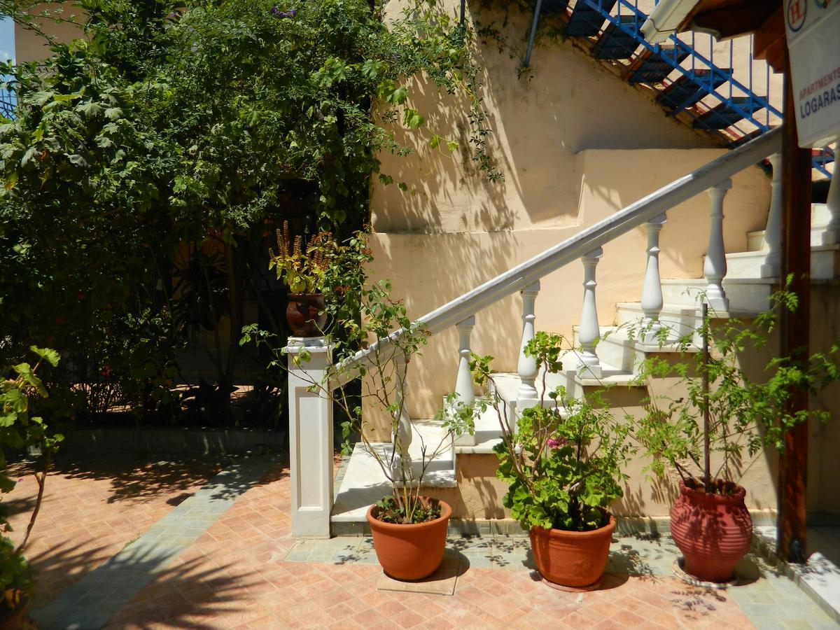 איה אפימיה Logara'S Apartments מראה חיצוני תמונה